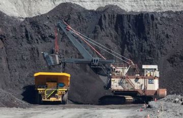 عودة الذهب الأسود .. ترامب يسعى لإنقاذ صناعة الفحم الأمريكية عودة الذهب الأسود .. ترامب يسعى لإنقاذ صناعة الفحم الأمريكية