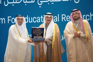 وزير التربية: الكويت تؤمن بأهمية العمل الخليجي في بناء منظومة بحثية متكاملة وزير التربية: الكويت تؤمن بأهمية العمل الخليجي في بناء منظومة بحثية متكاملة