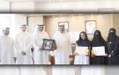 الطبطبائي يكرم الفائزتين الكويتيتين بجائزة حمدان بن راشد