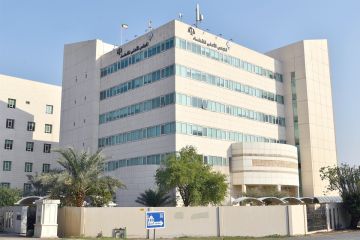 خفض سن خدمة القضاة إلى 65 عاما بدلا من 70