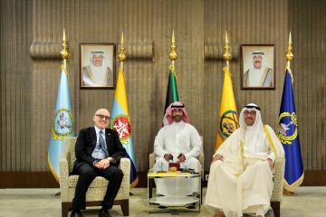 وزير الدفاع: العلاقات المتميزة مع إيطاليا تشهد تطورا خاصة بالمجال العسكري وزير الدفاع: العلاقات المتميزة مع إيطاليا تشهد تطورا خاصة بالمجال العسكري