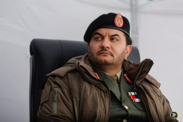 حفتر يعين نجله صدام نائبا له بقوات شرق ليبيا حفتر يعين نجله صدام نائبا له بقوات شرق ليبيا