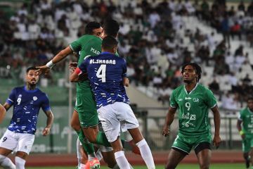 «العربي» يفوز على «الشباب» بثنائية نظيفة في مستهل مشواره بالدوري الممتاز «العربي» يفوز على «الشباب» بثنائية نظيفة في مستهل مشواره بالدوري الممتاز