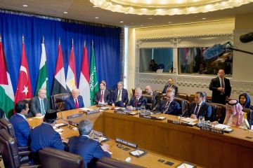 التزام عربي - إسلامي بخطة ترامب لإنهاء حرب غزة