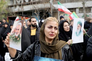 الإيرانيون يعيشون أكثر الأيام وحشية