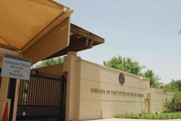 السفارة الأميركية في الكويت تحض رعاياها على اليقظة بسبب التوترات الإقليمية