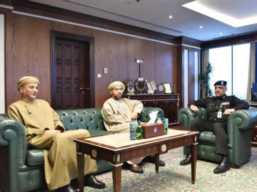 وكيل الداخلية: تعزيز العلاقات الثنائية وتطوير آفاق التعاون مع سلطنة عمان