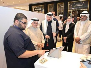 رئيس المكتب الثقافي الكويتي بالبحرين يشيد بالمبادرات الطلابية التطوعية