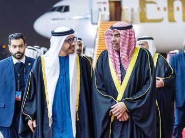 وزير خارجية الإمارات يصل الكويت في زيارة رسمية