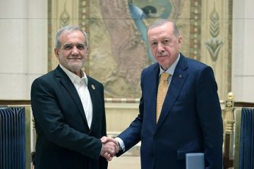 أردوغان يبدي استعداد تركيا للتوسط بين إيران وأميركا لتخفيف التوتر أردوغان يبدي استعداد تركيا للتوسط بين إيران وأميركا لتخفيف التوتر