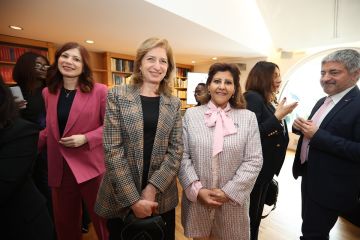 مساعدة وزير الخارجية: المرأة مؤهلة ومدربة وتمتلك الخبرة اللازمة للمساهمة في صنع السلام مساعدة وزير الخارجية: المرأة مؤهلة ومدربة وتمتلك الخبرة اللازمة للمساهمة في صنع السلام