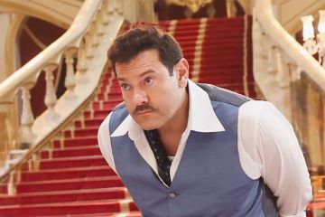 عمرو يوسف يتعاقد على بطولة الفرنساوي 