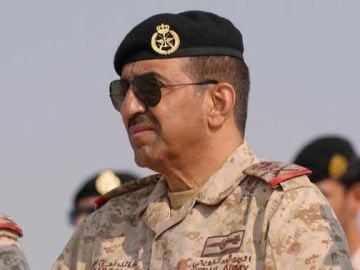 رئيس الأركان يتفقد هيئة التعليم العسكري ولواء المغاوير 25 ومدفعية القوة البرية رئيس الأركان يتفقد هيئة التعليم العسكري ولواء المغاوير 25 ومدفعية القوة البرية