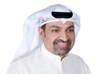 تكريم يوسف خليفة في الإمارات تكريم يوسف خليفة في الإمارات