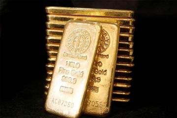 الذهب يبلغ ذروة قياسية جديدة مع تزايد الإقبال على أصول الملاذ الآمن الذهب يبلغ ذروة قياسية جديدة مع تزايد الإقبال على أصول الملاذ الآمن