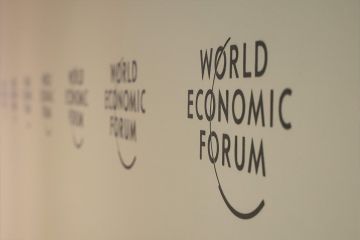 المخيزيم والعجيل يترأسان وفد الكويت في المنتدى الاقتصادي العالمي بدافوس المخيزيم والعجيل يترأسان وفد الكويت في المنتدى الاقتصادي العالمي بدافوس