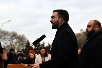 عمدة نيويورك: اعتقال الرئيس الفنزويلي عمل حربي وانتهاك للقوانين الفيدرالية عمدة نيويورك: اعتقال الرئيس الفنزويلي عمل حربي وانتهاك للقوانين الفيدرالية