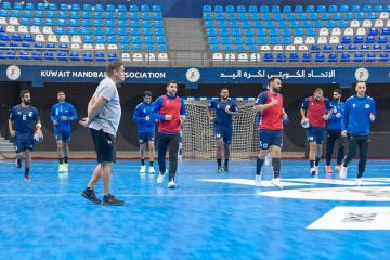 أزرق اليد يواجه الجزائر وديا اليوم