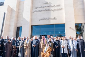 وزير الصحة يفتتح مركز ناصر السعيد التخصصي لعلاج أسنان الأطفال