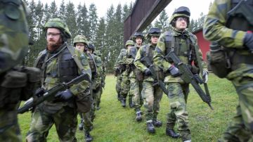 السويد ترسل ضباطا عسكريين إلى غرينلاند بناء على طلب الدنمارك