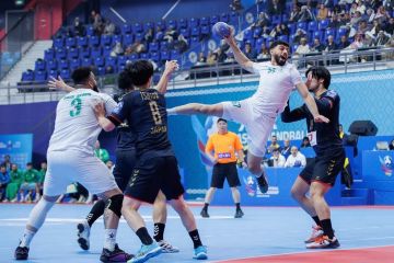 السعودية تهزم اليابان وتتأهل للدور الرئيسي في آسيوية اليد 