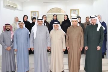 وكيل التعليم العالي يزور المكتب الثقافي الكويتي في البحرين