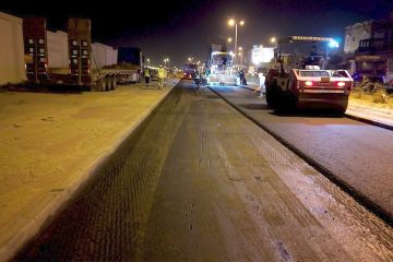  الأشغال مواصلة أعمال صيانة الطرق في جابر الأحمد 