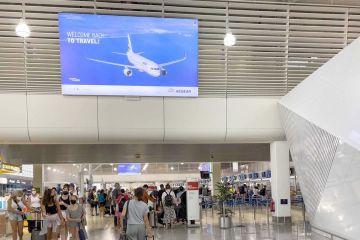 عطل يوقف حركة الطيران في اليونان