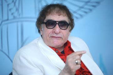 محيي إسماعيل في دار رعاية الفنانين محيي إسماعيل في دار رعاية الفنانين