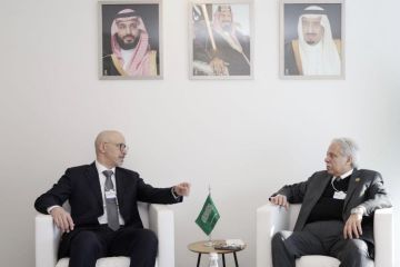 وزير التجارة يبحث ونظيره السعودي في دافوس سبل تعزيز التعاون وتنسيق الجهود الاقتصادية