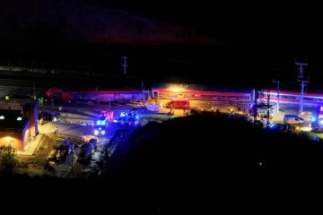 39 قتيلا و100 جريح بتصادم قطارين فائقي السرعة جنوبي إسبانيا