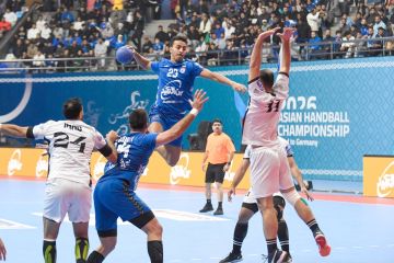 أزرق اليد هزم العراق... ويلتقي اليابان اليوم في آسيوية اليد أزرق اليد هزم العراق... ويلتقي اليابان اليوم في آسيوية اليد