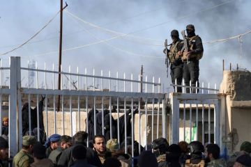 بغداد: نقل معتقلي داعش من سورية للعراق لحماية الأمن الوطني والإقليمي