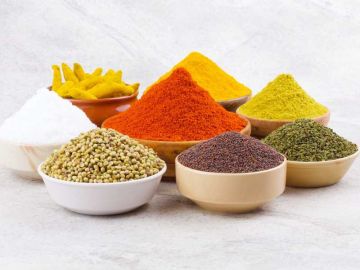 دراسة تحذر: اطحنوا التوابل بأنفسكم