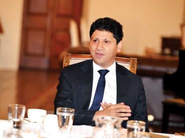 السفير البريطاني: الكويت وطننا الثاني.. وعلاقتنا استثمار في المستقبل