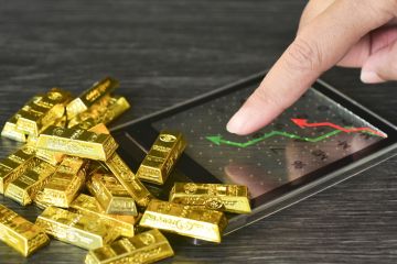 الذهب يصعد مع الإقبال على أصول الملاذ الآمن بعد اعتقال مادورو