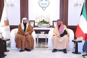 الناصر يبحث مع سامي الصقير تعزيز القيم الدينية والوسطية