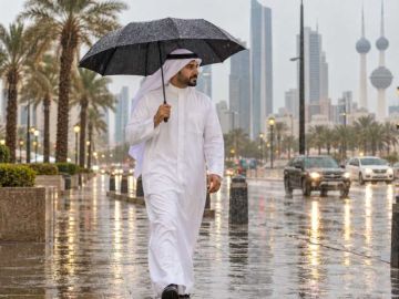 أمطار متفرقة ورعدية أحيانا تستمر حتى نهاية الأسبوع أمطار متفرقة ورعدية أحيانا تستمر حتى نهاية الأسبوع