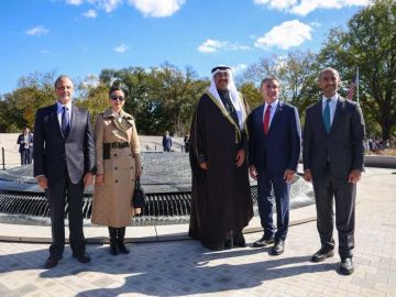 رئيس جمعية نصب عاصفة الصحراء : الصرح التذكاري يجسد صفحة استثنائية لتكريم تضحيات المشاركين في تحرير الكويت رئيس جمعية نصب عاصفة الصحراء : الصرح التذكاري يجسد صفحة استثنائية لتكريم تضحيات المشاركين في تحرير الكويت