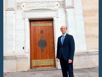 إنجاز كويتي جديد.. عبدالعزيز العتيبي زائرا أكاديميا بمركز أكسفورد للدراسات الإسلامية إنجاز كويتي جديد.. عبدالعزيز العتيبي زائرا أكاديميا بمركز أكسفورد للدراسات الإسلامية