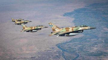 مصادر أميركية: عشرات المقاتلات الإسرائيلية نفذت طلعات قرب أجواء إيران