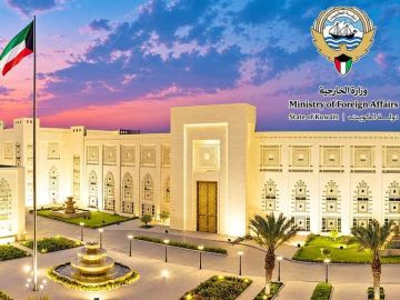 الكويت: تمادي ميليشيا الحوثي في استهداف المطارات تصعيد خطير الكويت: تمادي ميليشيا الحوثي في استهداف المطارات تصعيد خطير