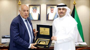 الجلاهمة يستقبل رئيس الاتحاد الفلسطيني لكرة القدم الجلاهمة يستقبل رئيس الاتحاد الفلسطيني لكرة القدم