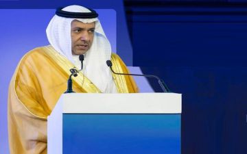 السهلي: 500 ألف شاحنة تربط الموانئ بالمصانع والمستودعات بين السعودية ودول الخليج السهلي: 500 ألف شاحنة تربط الموانئ بالمصانع والمستودعات بين السعودية ودول الخليج