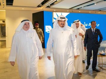 رئيس الوزراء دشن احتفالات التقدم العلمي بمناسبة مرور 50 عاما على تأسيس المؤسسة رئيس الوزراء دشن احتفالات التقدم العلمي بمناسبة مرور 50 عاما على تأسيس المؤسسة