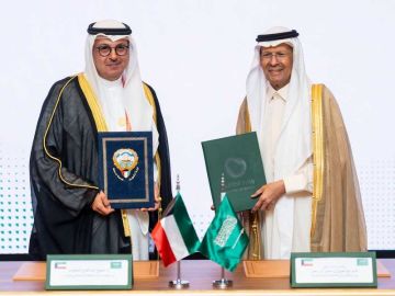 الكويت والسعودية توقعان مذكرة تفاهم للتعاون في مجالي الكهرباء والطاقة المتجددة