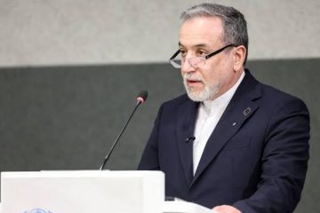 عراقجي يهدد بضربات عسكرية واسعة إذا اندلعت حرب جديدة عراقجي يهدد بضربات عسكرية واسعة إذا اندلعت حرب جديدة