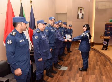 اللواء الرومي: العمل في الإطفاء .. مسؤولية وطنية ومهمة إنسانية اللواء الرومي: العمل في الإطفاء .. مسؤولية وطنية ومهمة إنسانية