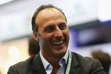 فيجا يعلن ترشحه لانتخابات رئاسة فيفا فيجا يعلن ترشحه لانتخابات رئاسة فيفا