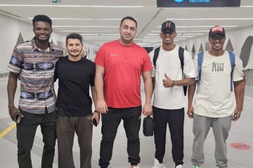 «طائرة» الصليبيخات يضم العماني سليم
